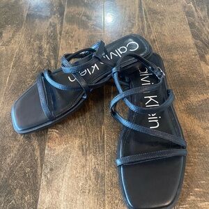 CALVIN KLEIN Millia Black LEATHER Minimalist Neutral LIKE NEW Sandals Size 6